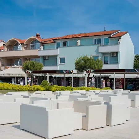 Apartment Riva *